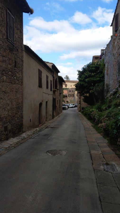 Appartamento Il Nespolo San Gimignano Zewnętrze zdjęcie